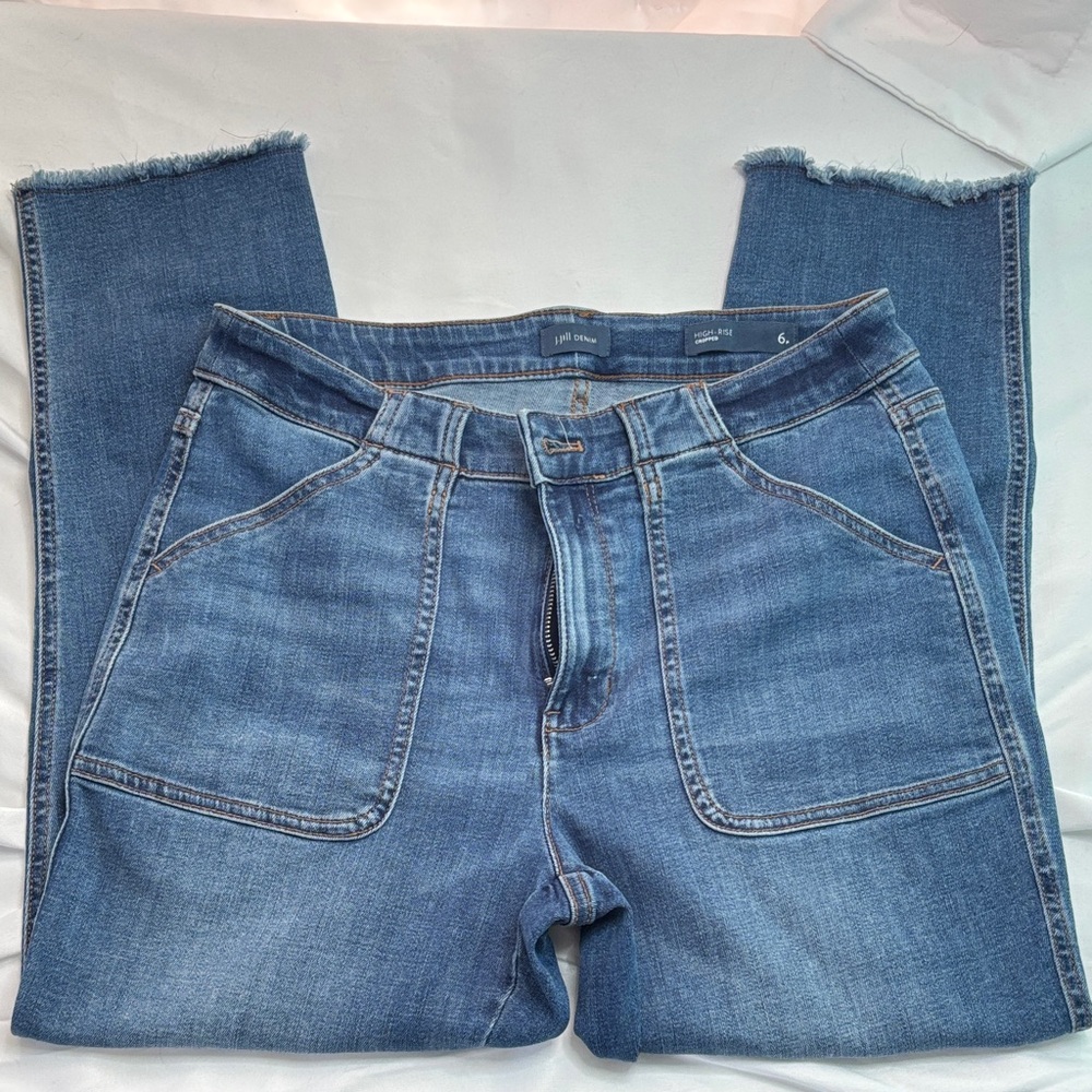 J. Jill Blue Cropped High Rise Jeans 👖 with Frayed Hem